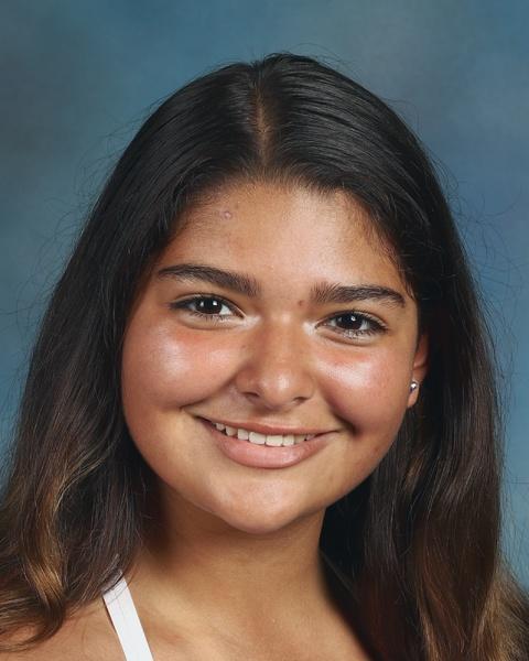 Head shot of Emily Nararette