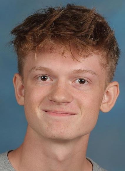 Head shot photo of Ilya