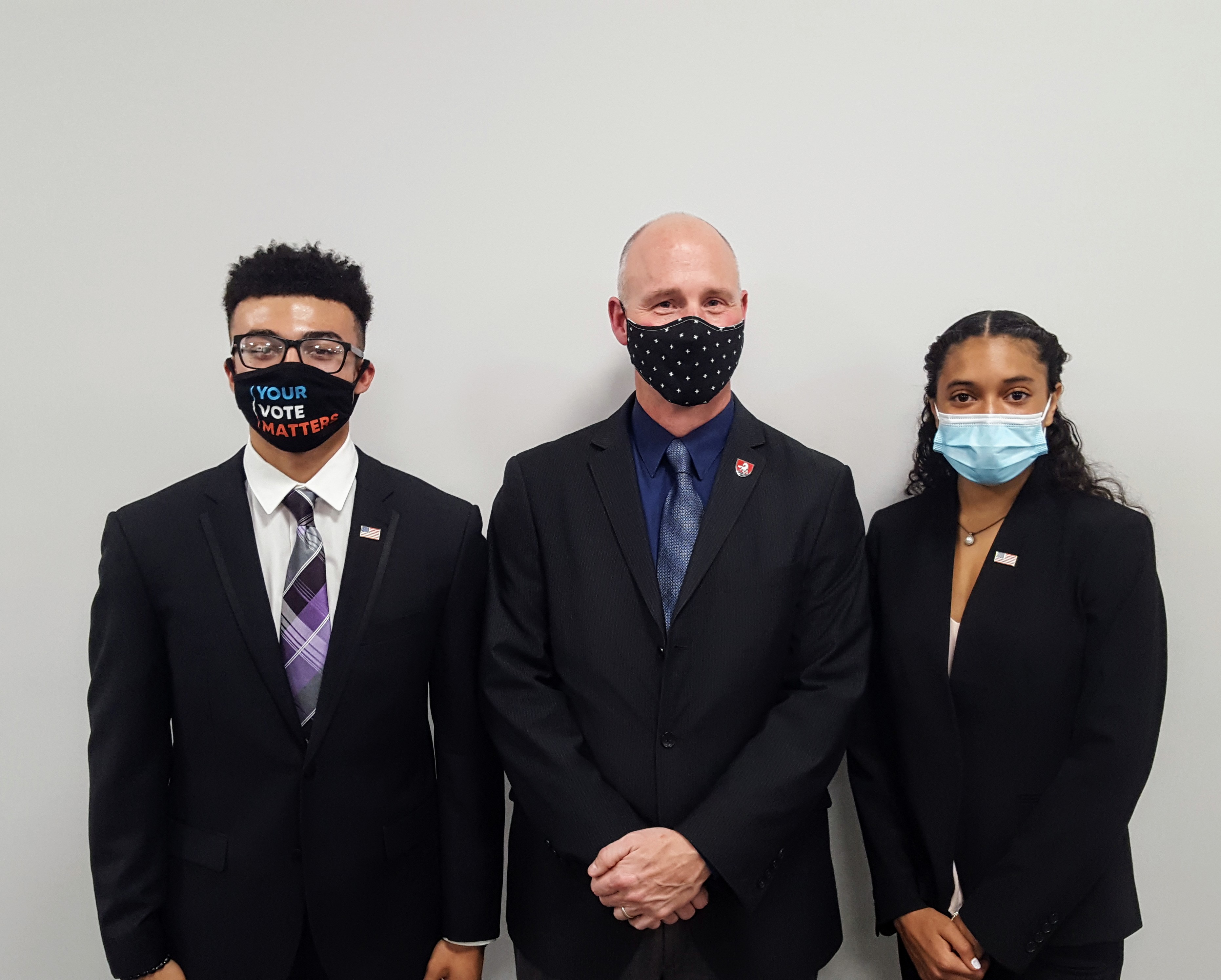 Superintendent Kevin Myers with students Trey Baker and Jordyn Miller