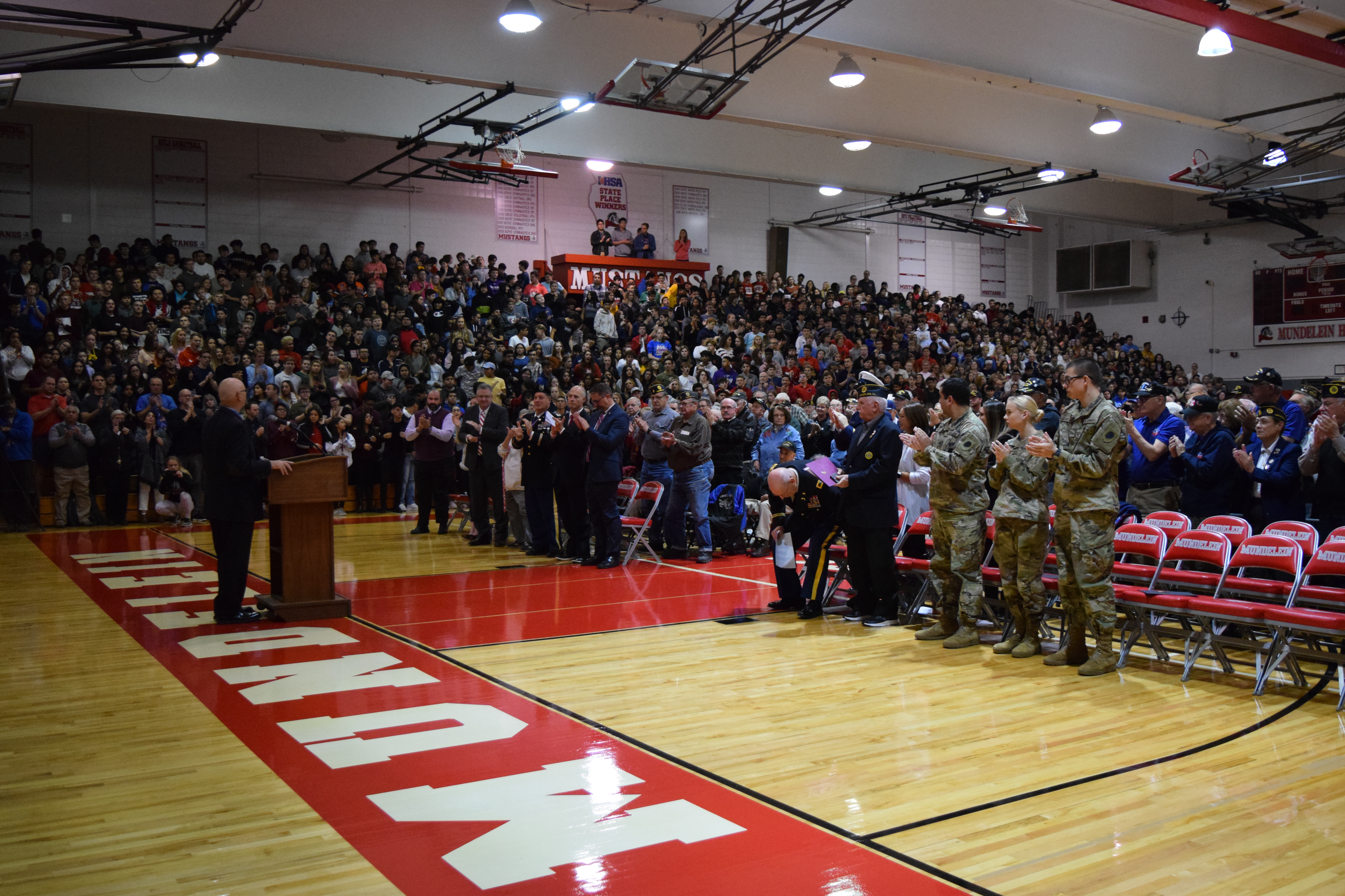 Medal of Honor Recipient Allen Lynch addresses the audience.