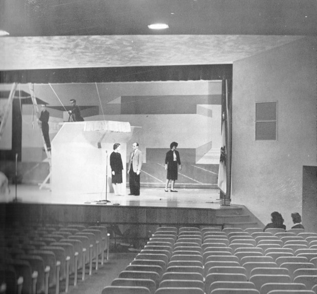 Photo Gallery Mundelein High School