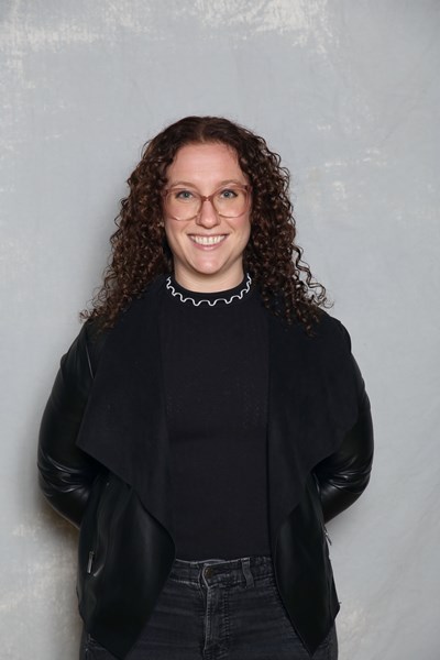 Head_Coach_Sara_Ann_Ellis