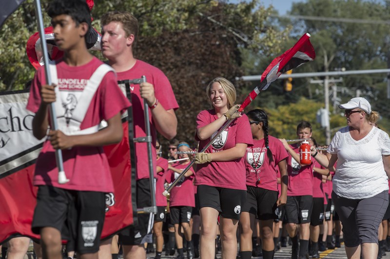 color-guard-mhs-parade